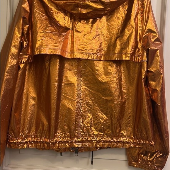 MaxMara Gold Utility Jacket Hooded Lightweight Design - Picture 2 of 8